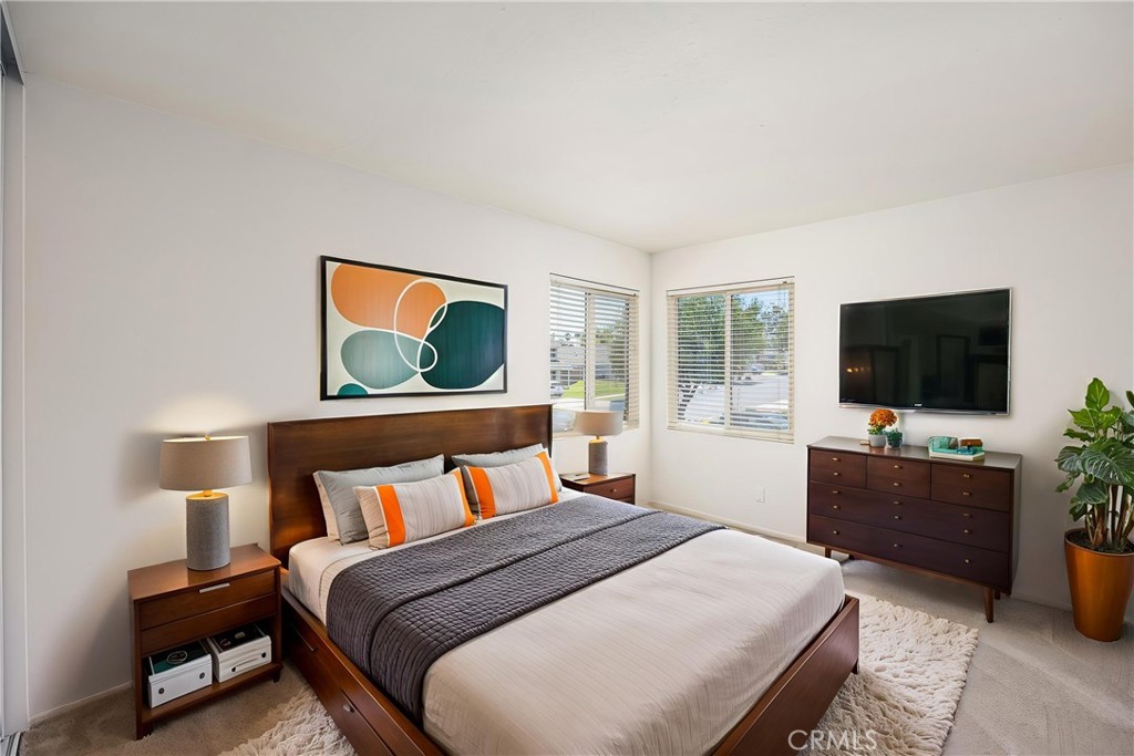 1926 S Starfire Ave