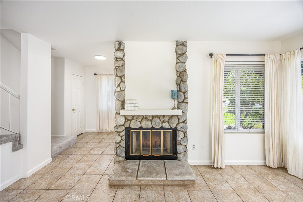 1926 S Starfire Ave