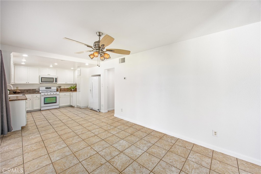 1926 S Starfire Ave
