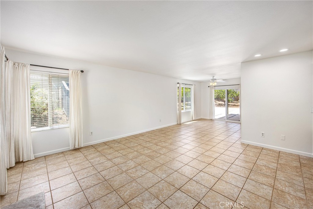 1926 S Starfire Ave