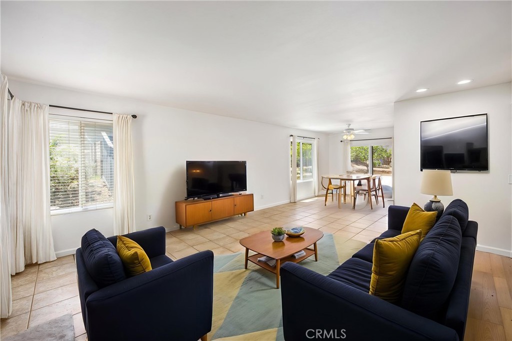 1926 S Starfire Ave