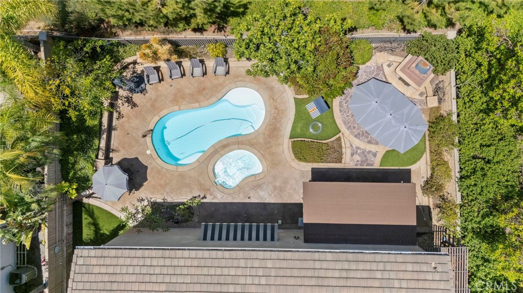 685 White Mountain Cir