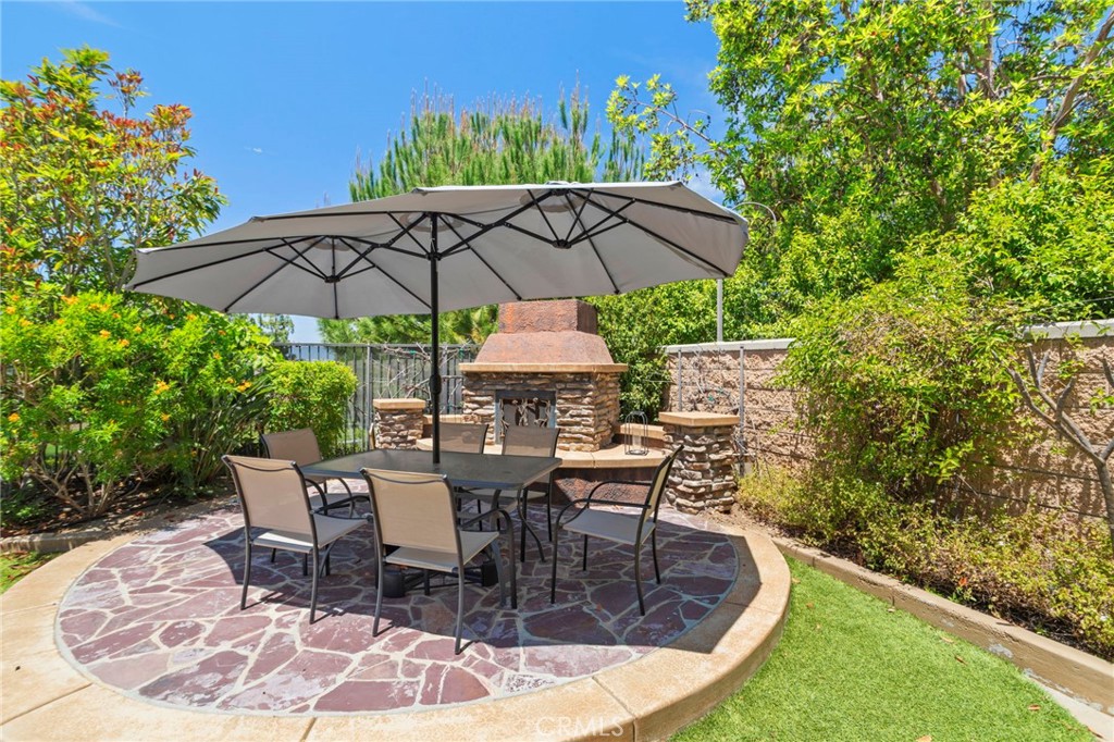 685 White Mountain Cir