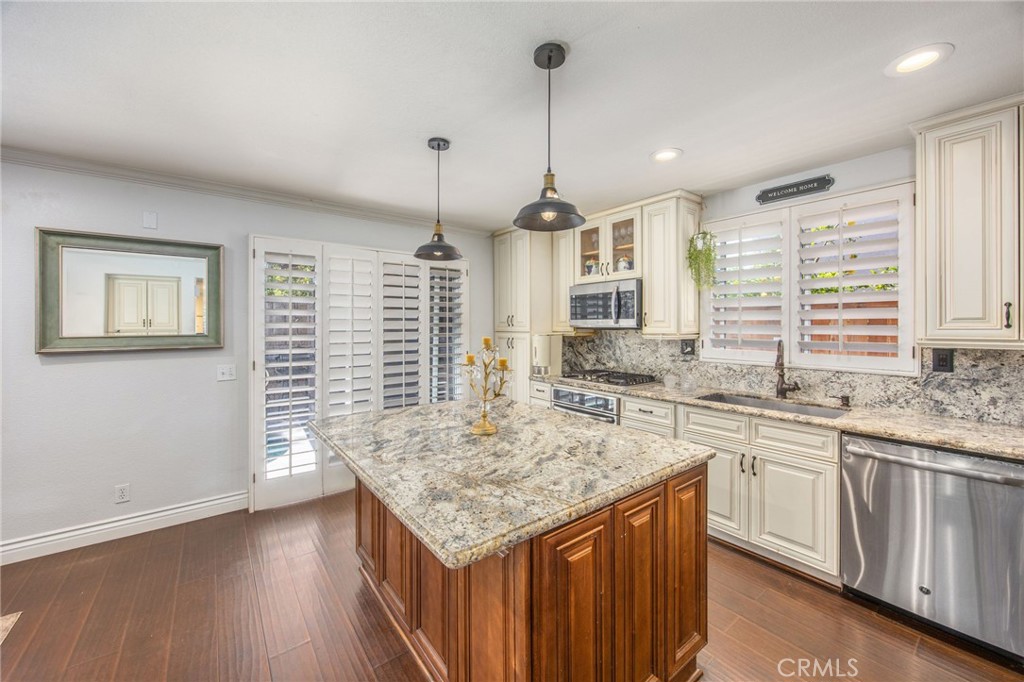 142 Tamarack Dr
