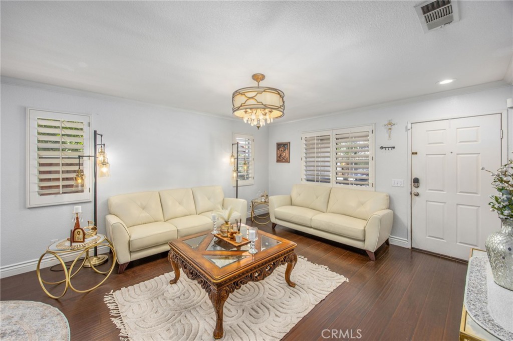 142 Tamarack Dr