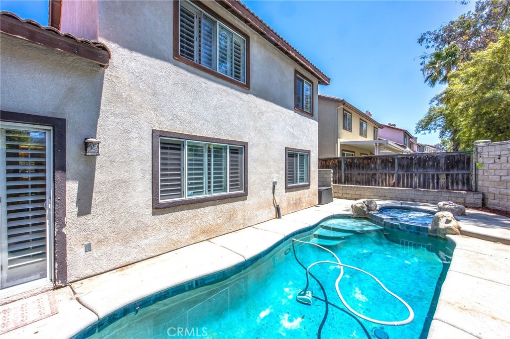 142 Tamarack Dr