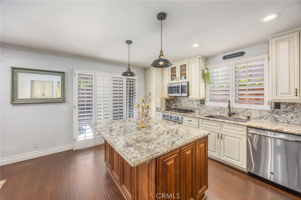 142 Tamarack Dr