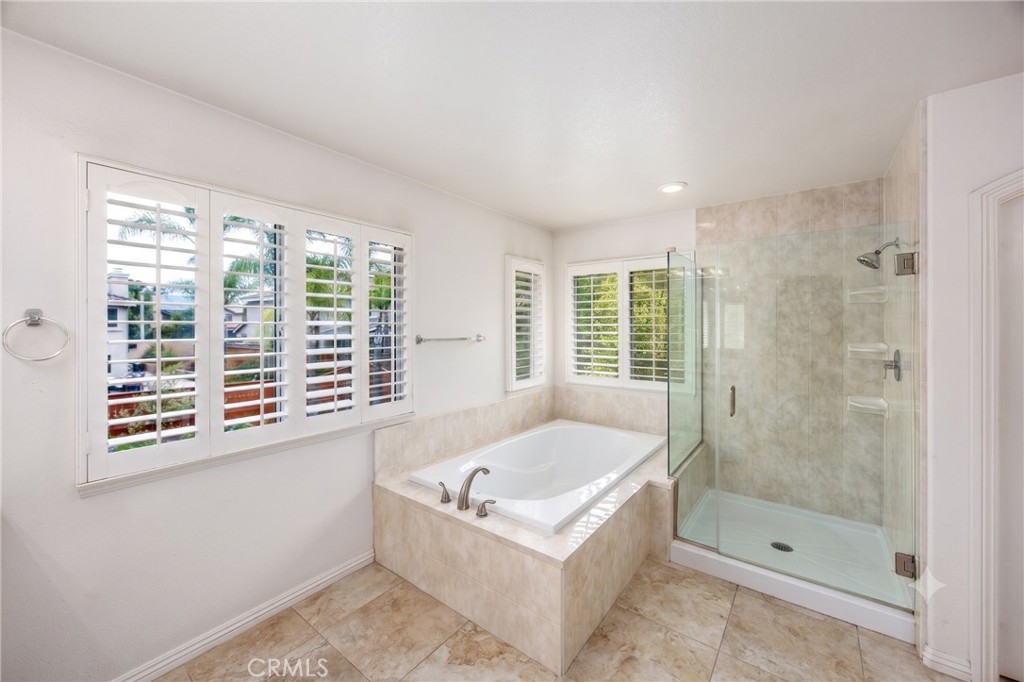 4015 Belfry Cir