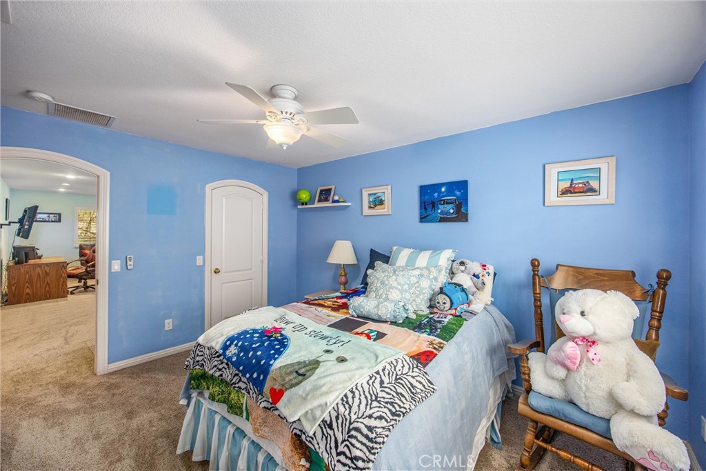 4015 Belfry Cir