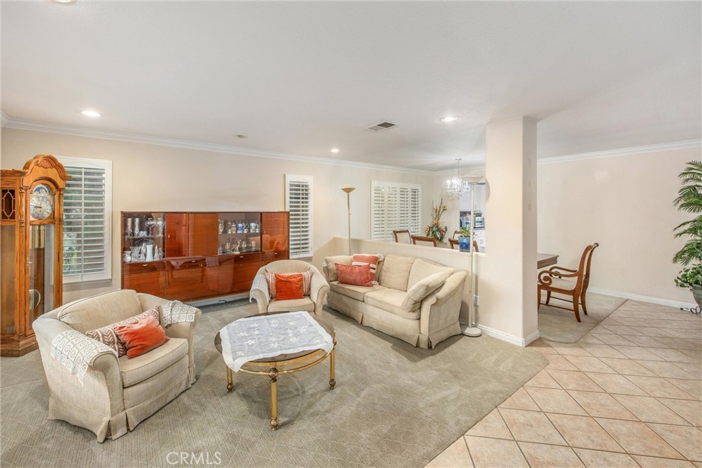4015 Belfry Cir