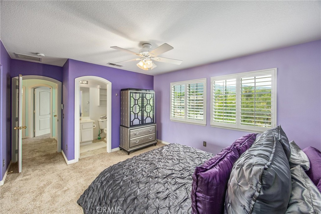 4015 Belfry Cir