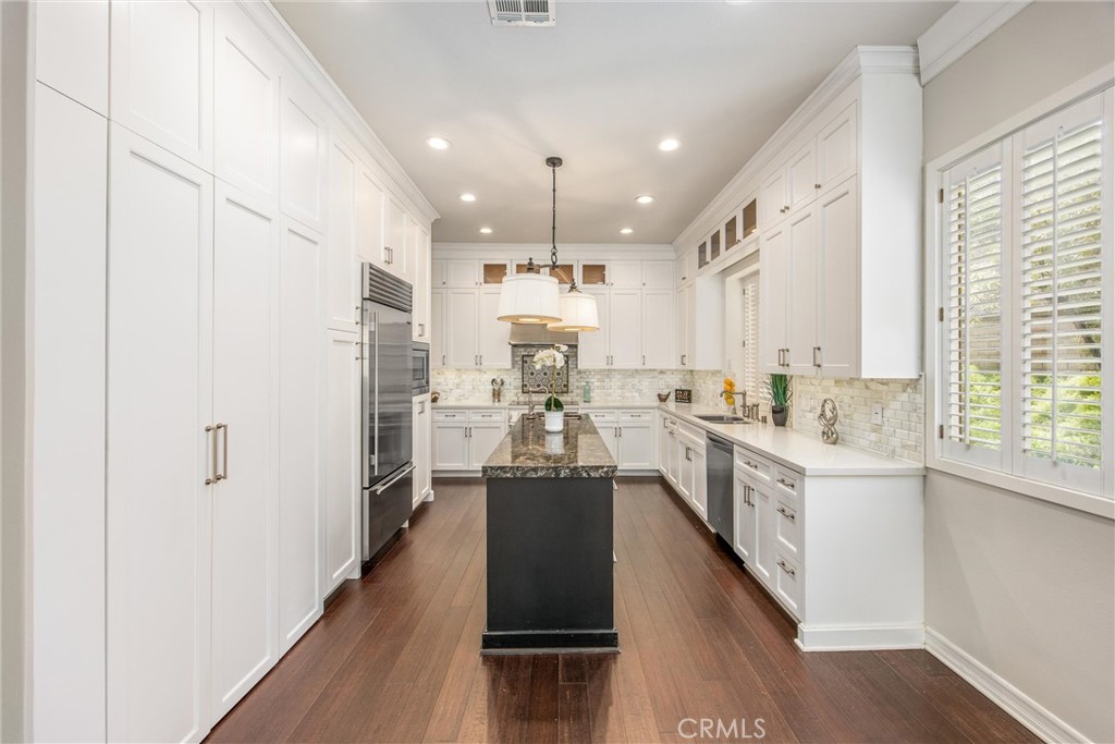 4412 Signature Dr
