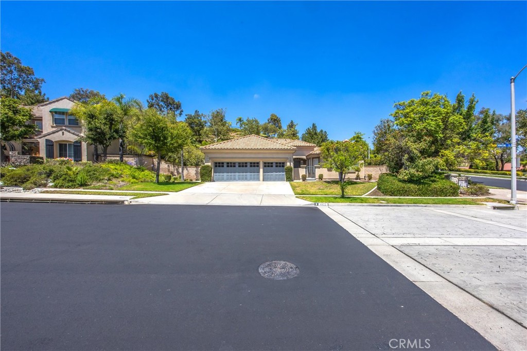 4412 Signature Dr