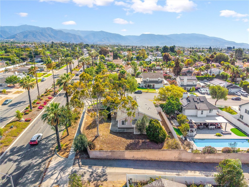 1997 S Starfire Ave