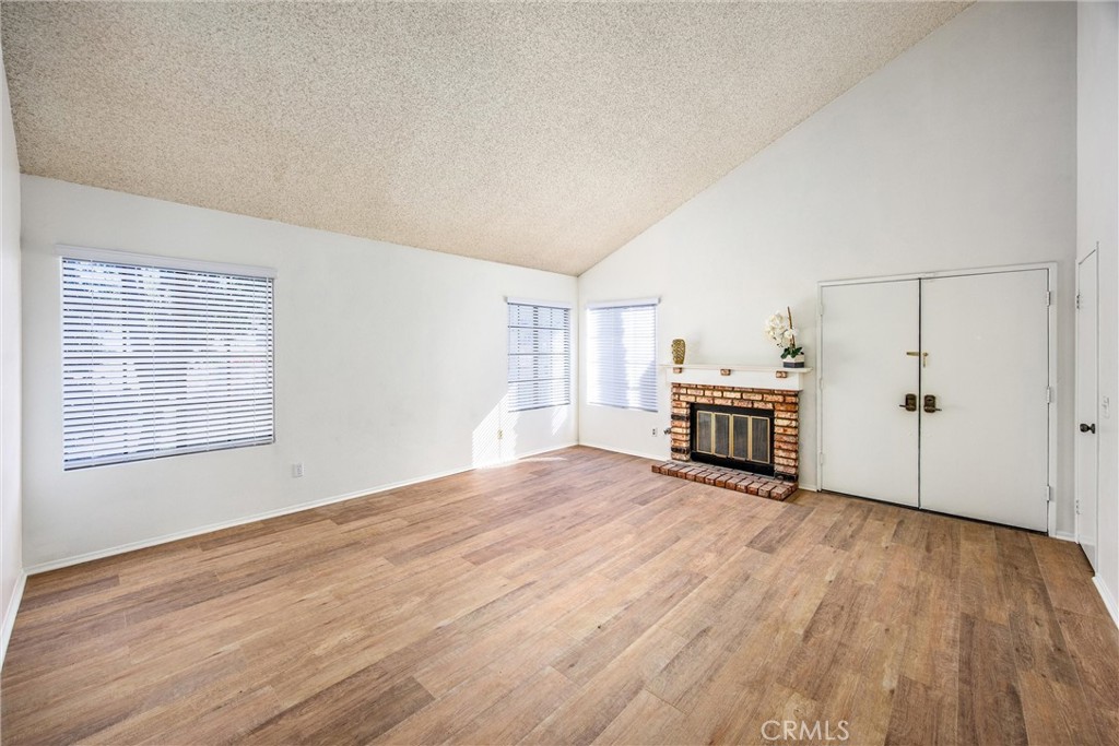 1997 S Starfire Ave