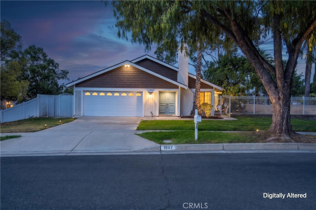 1997 S Starfire Ave