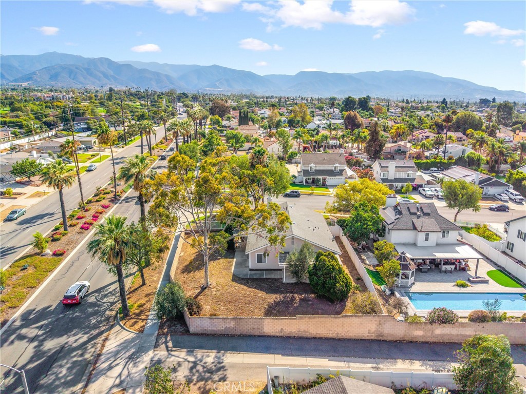 1997 S Starfire Ave