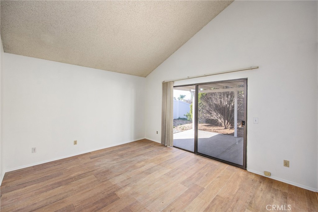 1997 S Starfire Ave