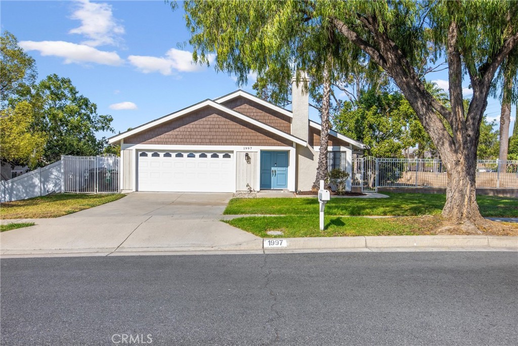 1997 S Starfire Ave