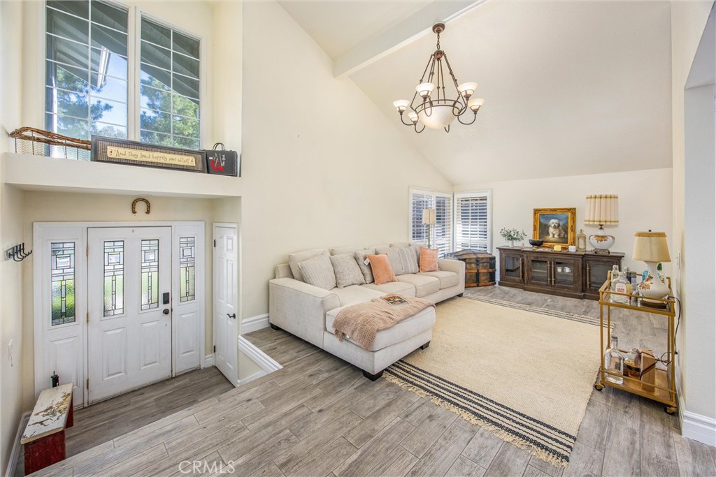 2438 Antelope Dr