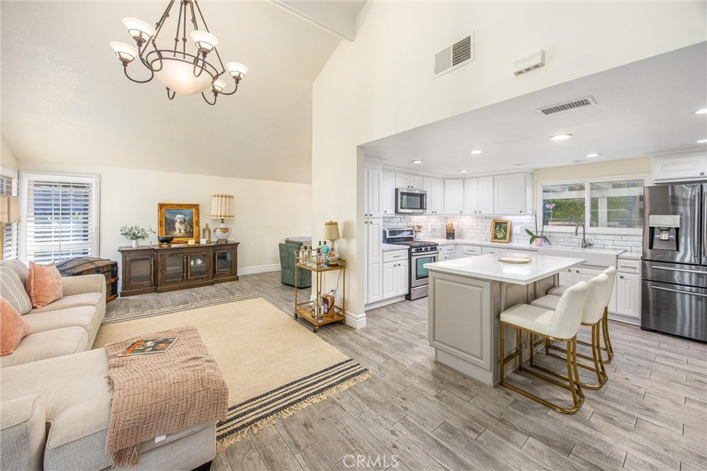 2438 Antelope Dr