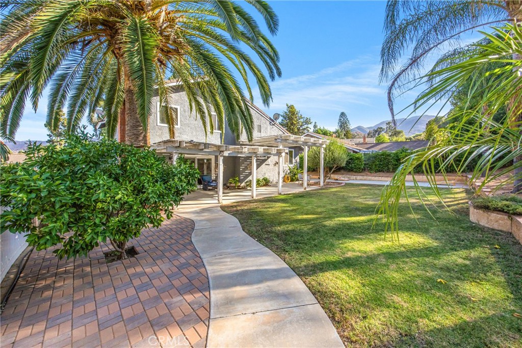 2438 Antelope Dr