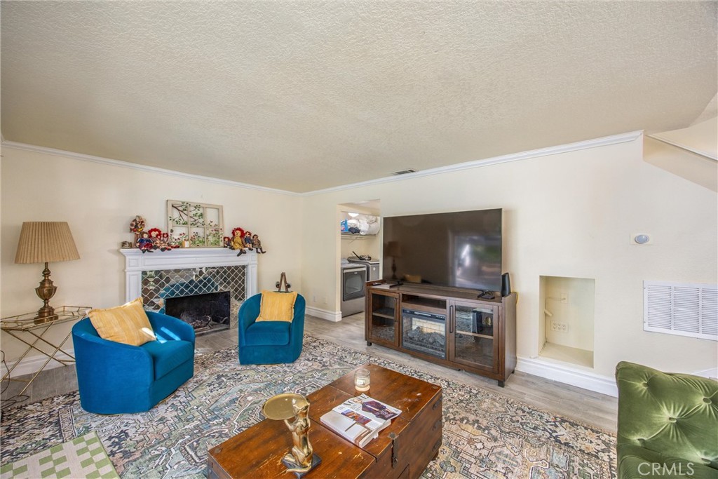 2438 Antelope Dr