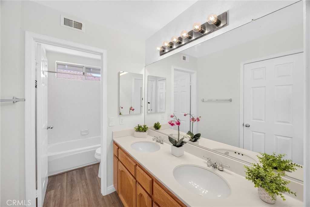 476 Somerset Cir