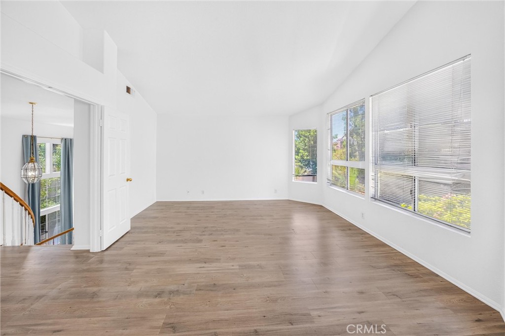 476 Somerset Cir