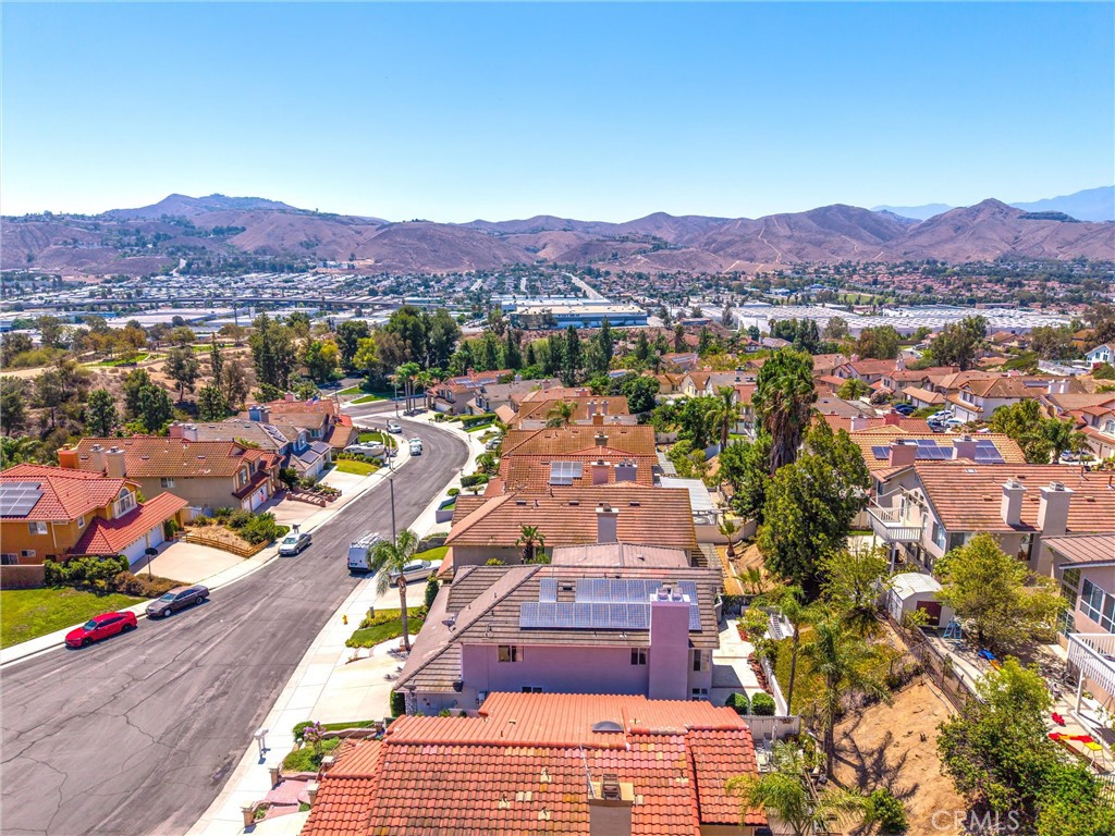 476 Somerset Cir
