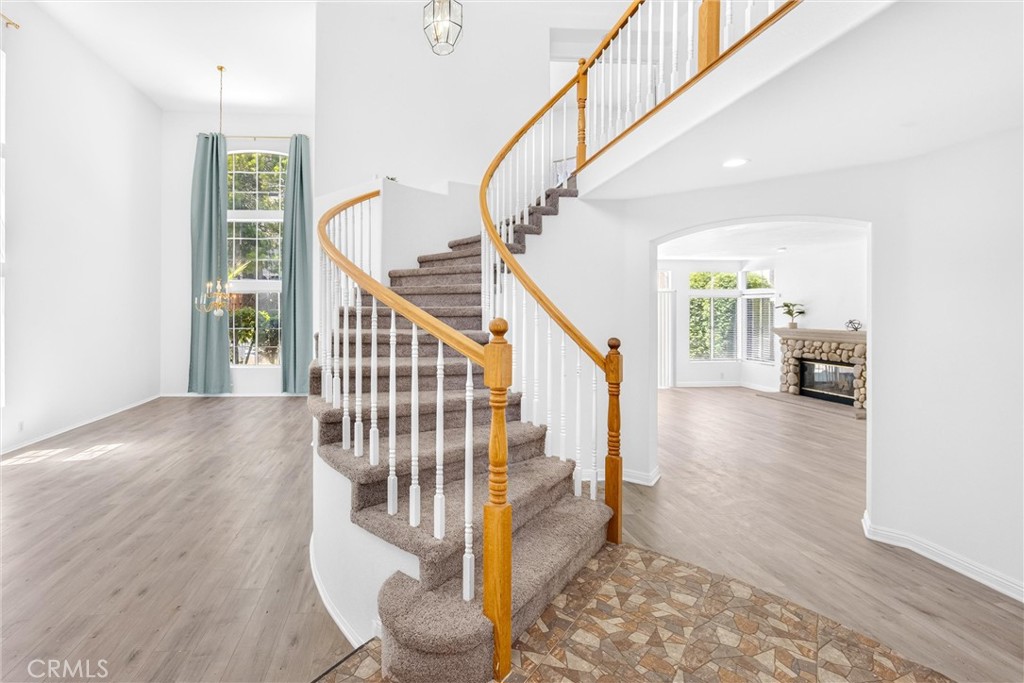 476 Somerset Cir