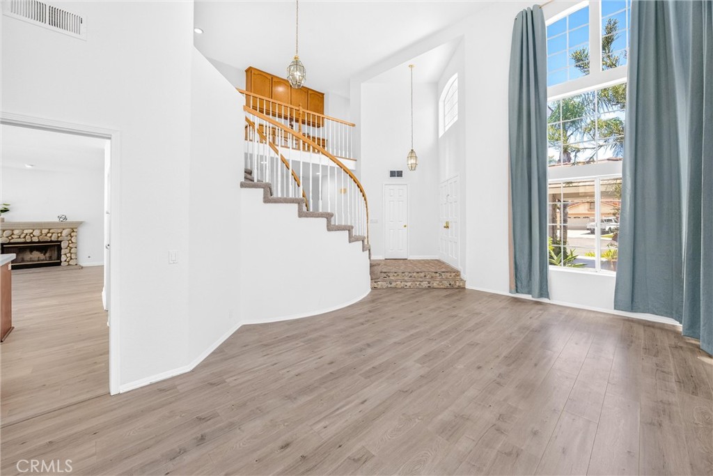 476 Somerset Cir