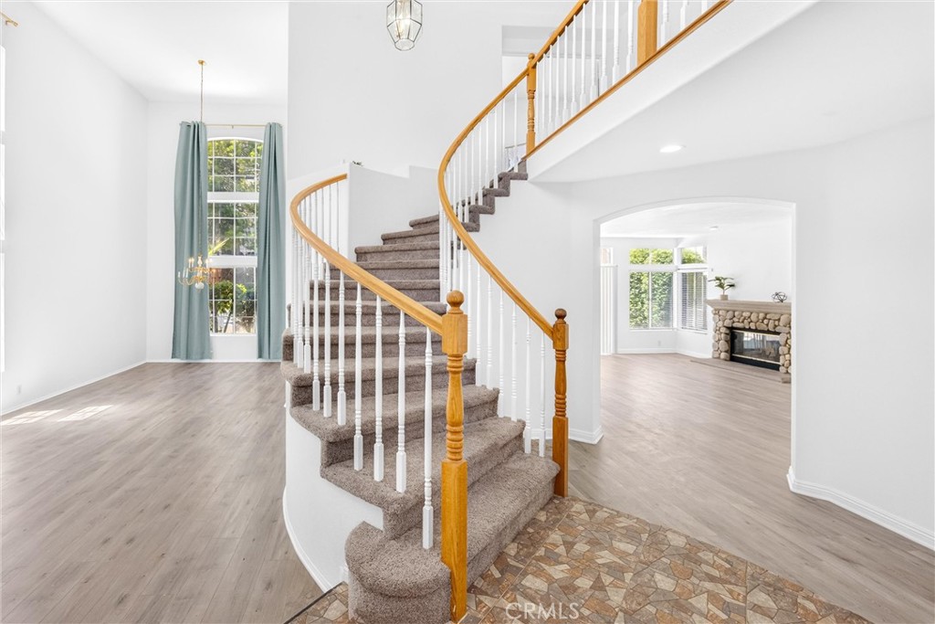 476 Somerset Cir
