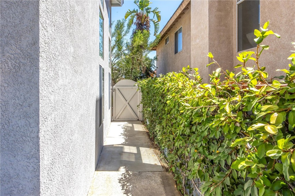 476 Somerset Cir