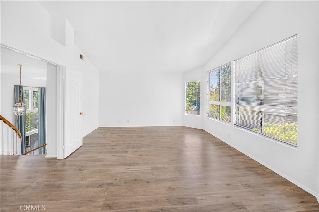 476 Somerset Cir