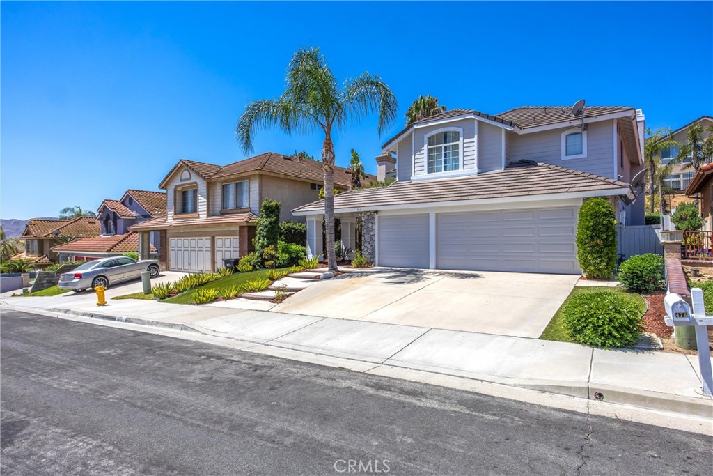 476 Somerset Cir