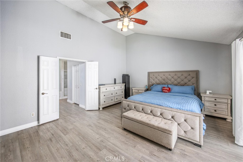 7729 Calle Bresca