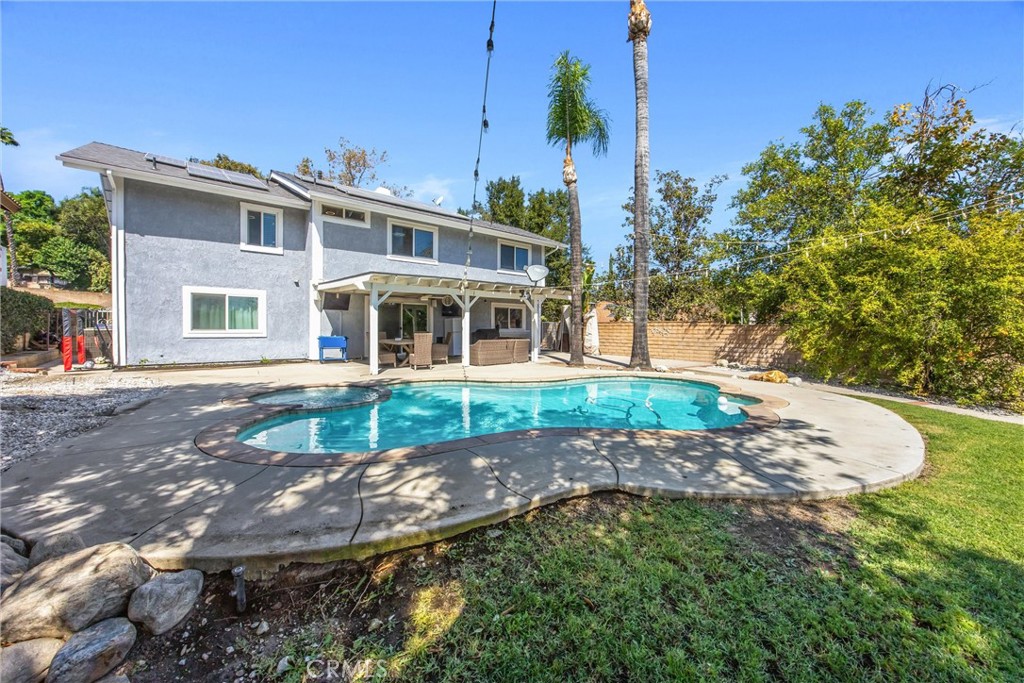 7729 Calle Bresca