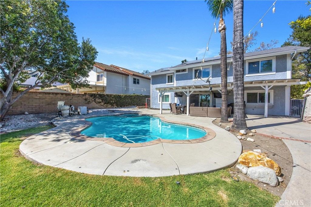 7729 Calle Bresca