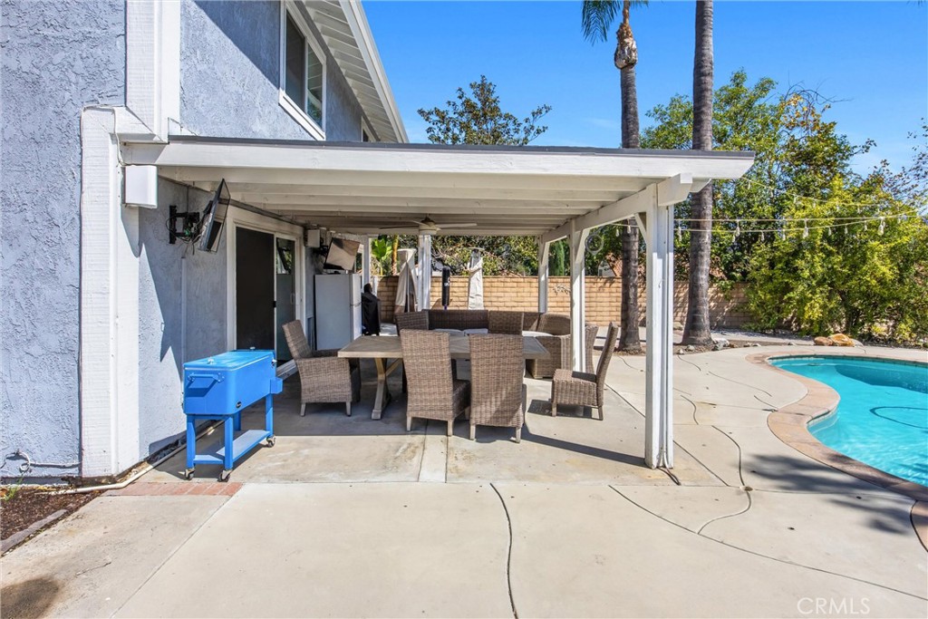 7729 Calle Bresca