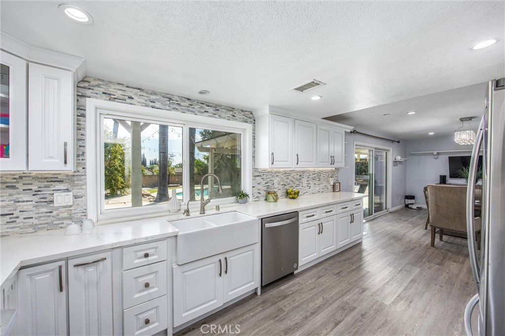 7729 Calle Bresca