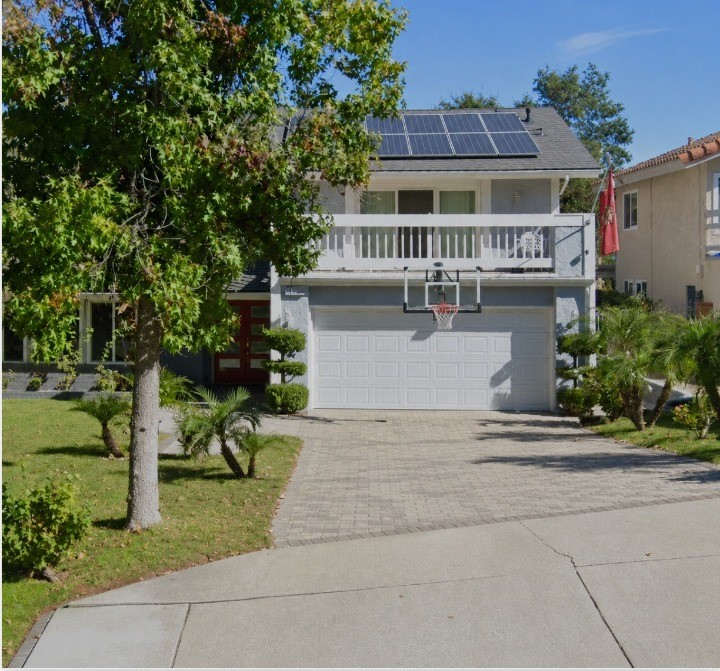 7729 Calle Bresca