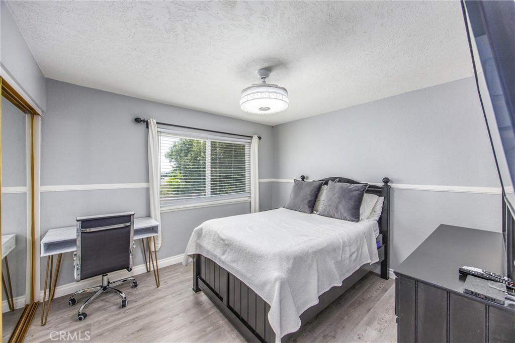 7729 Calle Bresca