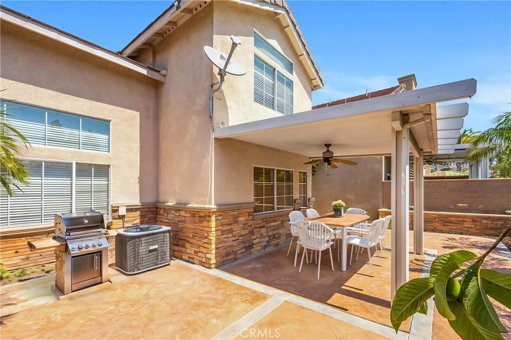 921 Blossomcreek Ln