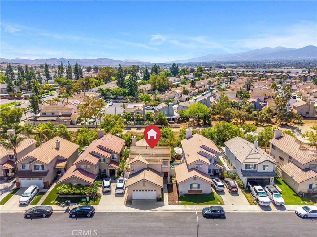 921 Blossomcreek Ln