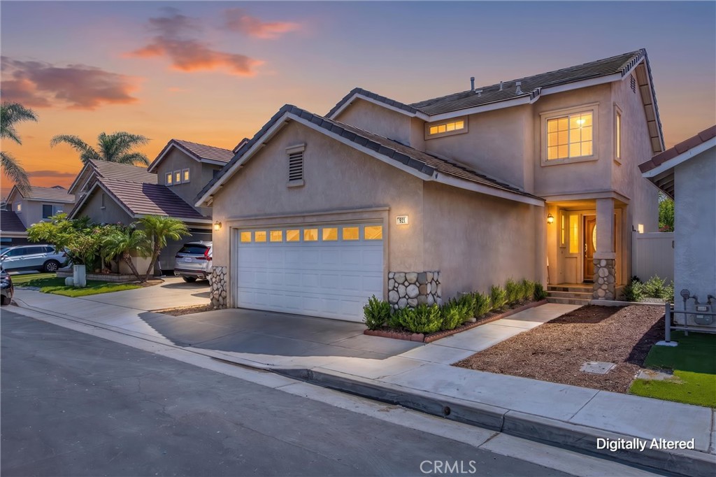 921 Blossomcreek Ln
