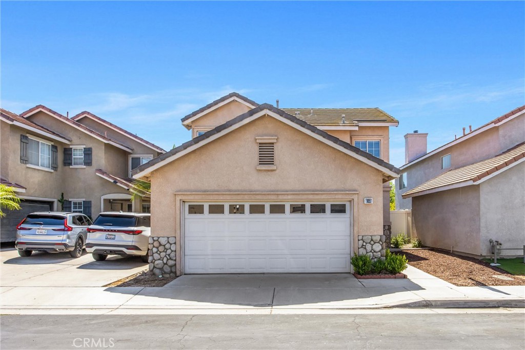 921 Blossomcreek Ln