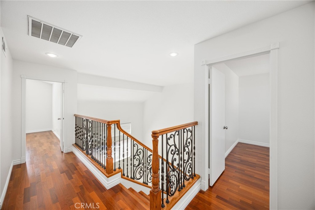 921 Blossomcreek Ln