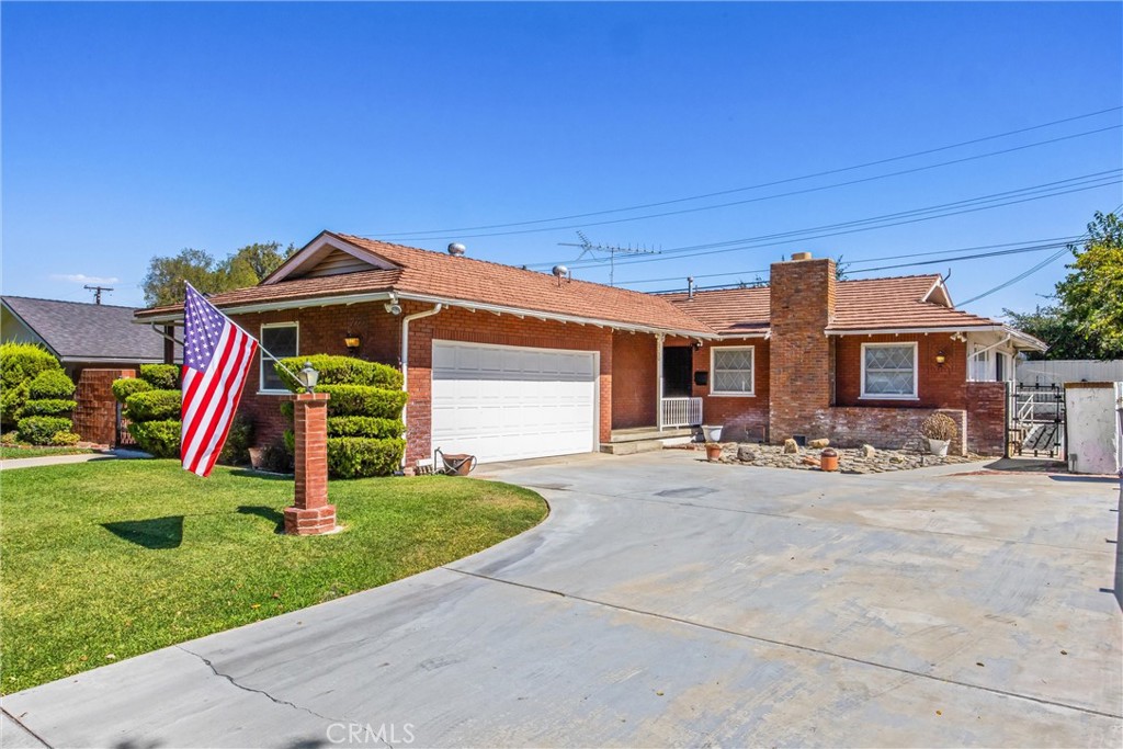 6730 Montclair Dr