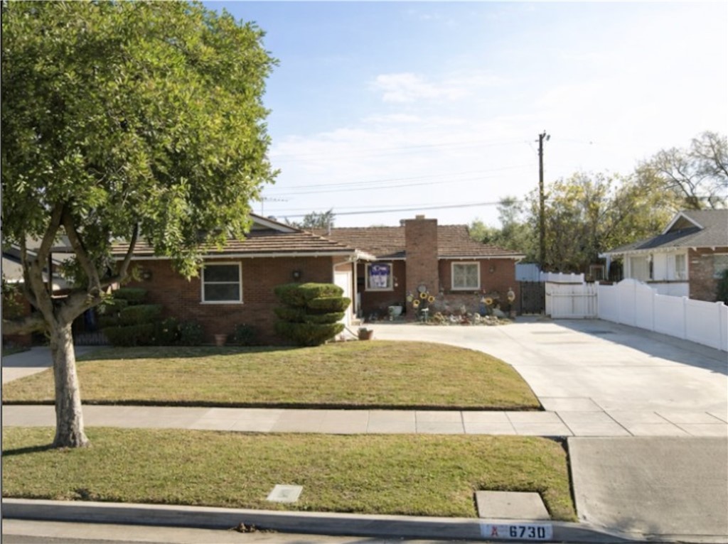 6730 Montclair Dr